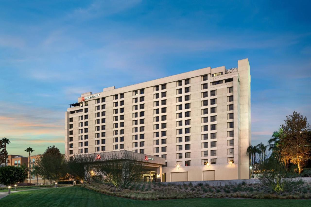 Marriott Riverside At The Convention Center Exterior photo